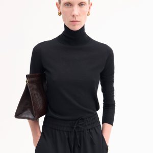 Slim Turtleneck in Fine Cashmere - Black